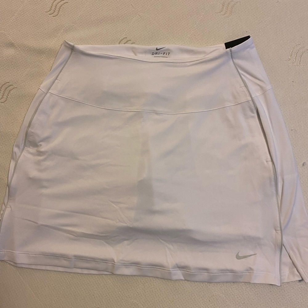 Women’s Nike athletic skirt size M